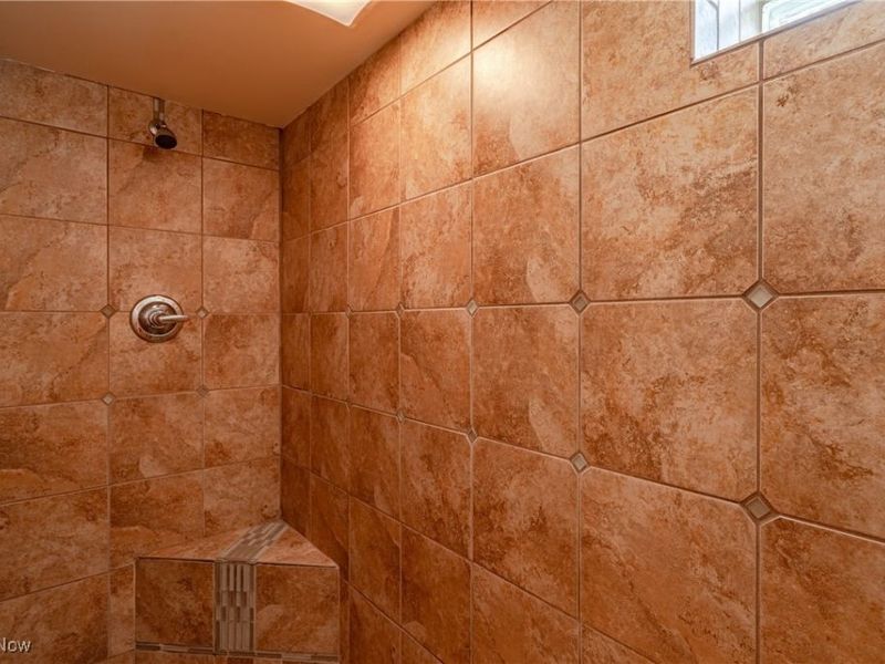 7538 Ridge Road , Parma, OH 44129 Photo 26