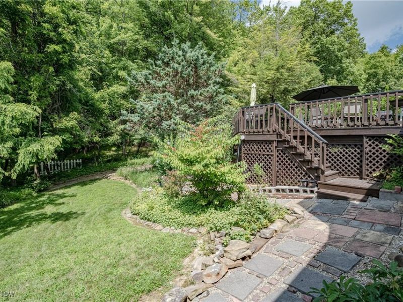 7538 Ridge Road , Parma, OH 44129 Photo 31