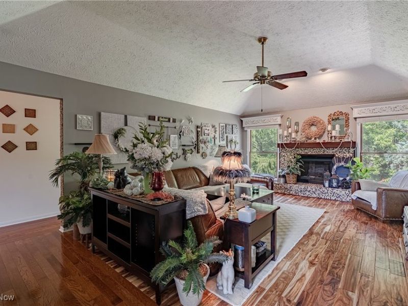 7538 Ridge Road , Parma, OH 44129 Photo 5