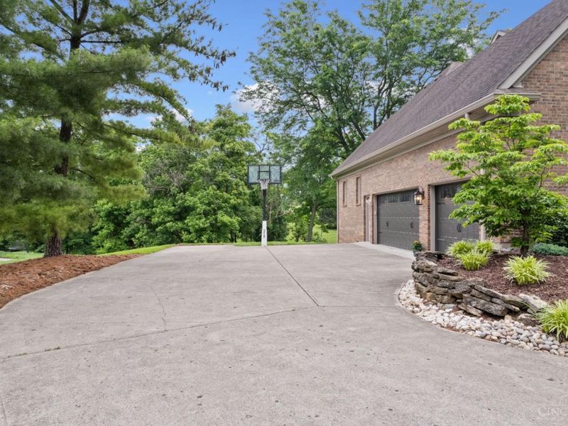 251 Sunny Acres Drive, Anderson Twp, OH 45255 Photo 10