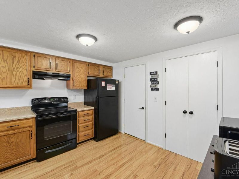 12095 Pickwick Place, Sharonville, OH 45241 Photo 17