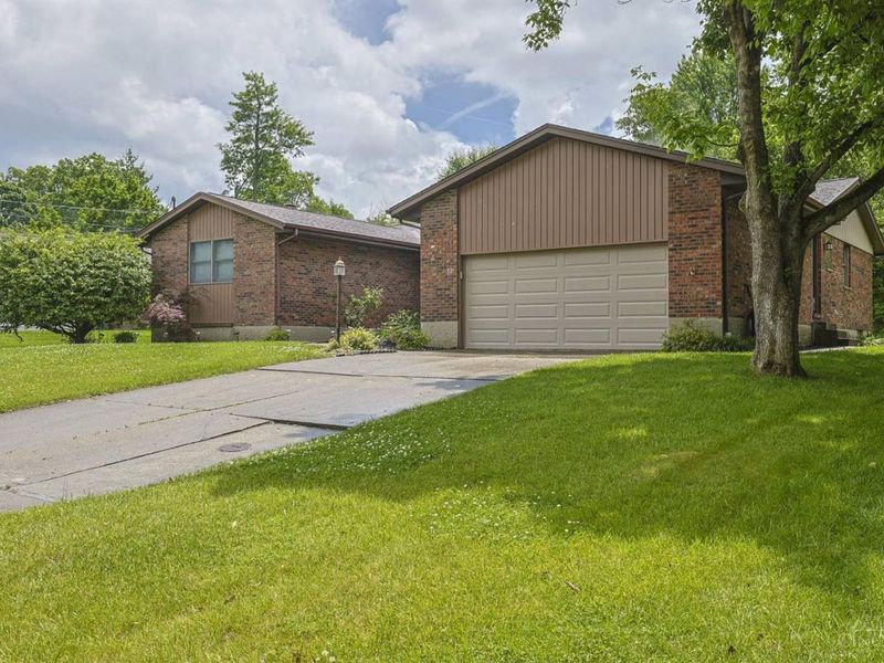 3639 Jillmarie Drive, Colerain Township, OH 45251 Photo 2