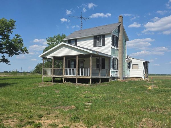 903 sterling Road, DIXON, IL 61021