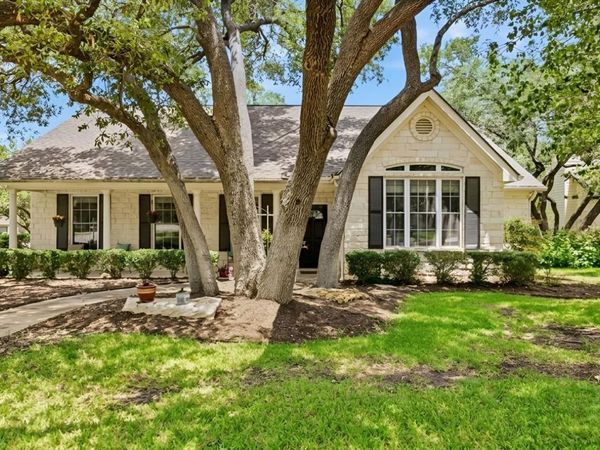 100 Oakmont CT, Georgetown, TX 78628