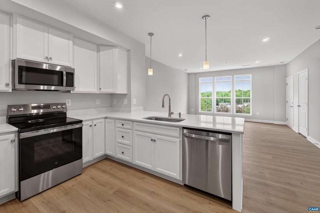 4070a Perseus Ln , Charlottesville, VA 22901 Main Photo