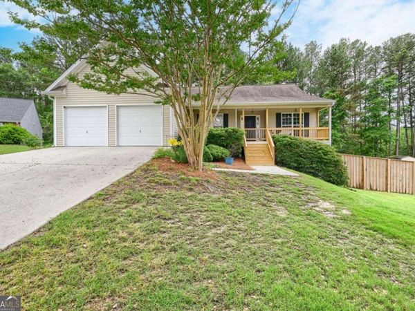 18 Mountain Court, Dallas, GA 30132
