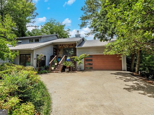 927 Muirfield Drive, Marietta, GA 30068