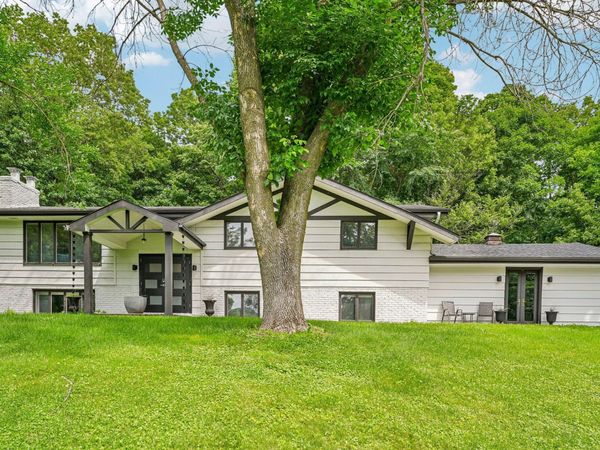 17046 Chiltern Hills Road, Minnetonka, MN 55345
