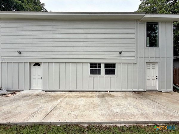 317 S Emma , Bartlett, TX 76511