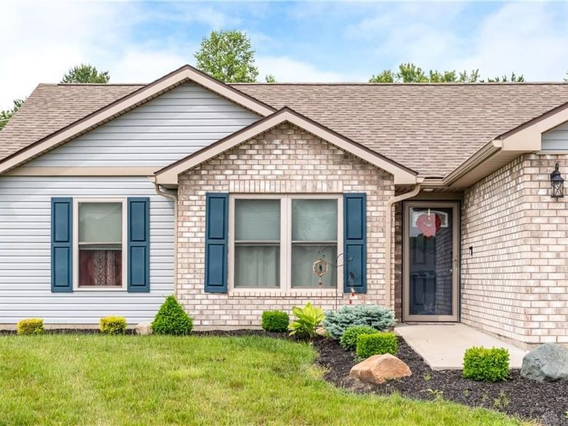 105 Pebble Creek, Eaton, OH 45320 Photo 3