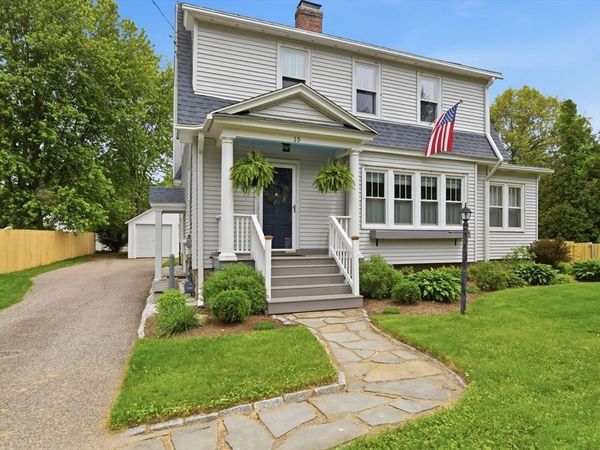 15 Ripley St, Wilbraham, MA 01095