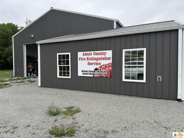 306 Merchant Street, Columbia, KY 42728