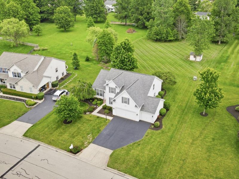 6043 Congressional Drive, Westerville, OH 43082 Photo 5