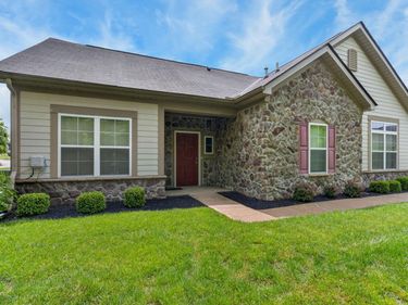 103 Colonial Woods Drive, Mount Vernon, OH 43050
