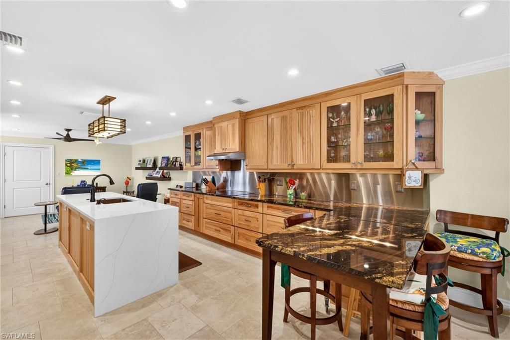 4030 Crayton Rd , Unit C2, Naples, FL 34103 Photo