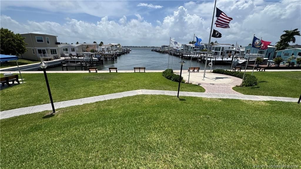 466 Nettles Boulevard, Jensen Beach, FL 34957 Photo