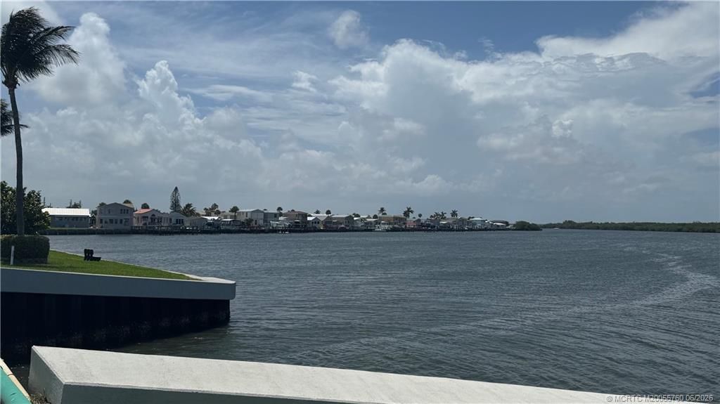 466 Nettles Boulevard, Jensen Beach, FL 34957 Photo