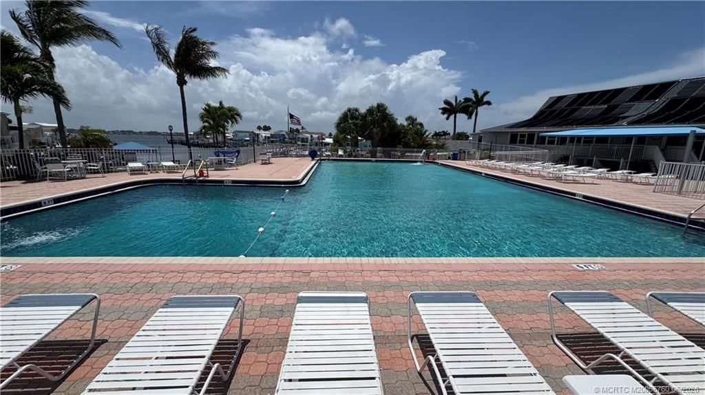 466 Nettles Boulevard, Jensen Beach, FL 34957 Photo