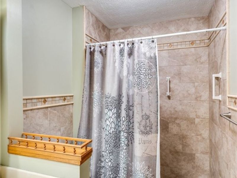 7004 Madison Avenue, Madison, OH 44057 Photo 17