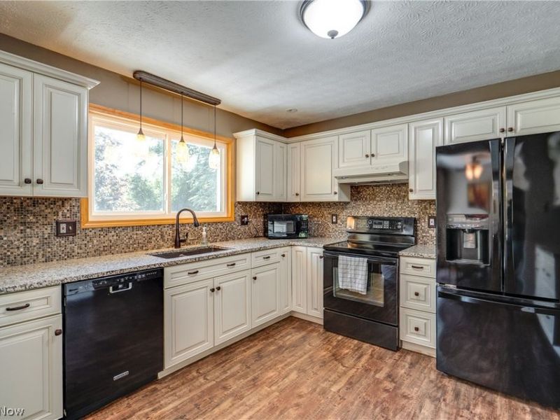7004 Madison Avenue, Madison, OH 44057 Photo 3
