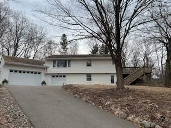 20515 Manor Road , Excelsior, MN 55331