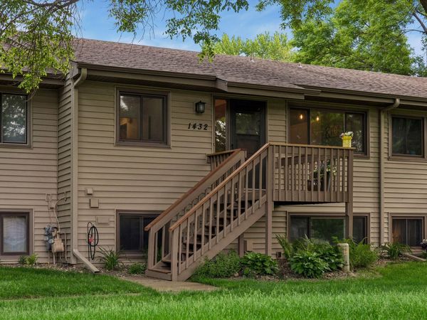 1432 Arden View Drive, Arden Hills, MN 55112