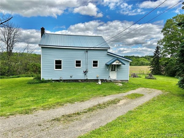 10920 Mckinstry Road , Delevan, NY 14042