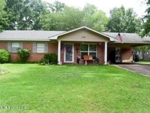 704 Marilyn Drive, Pearl, MS 39208