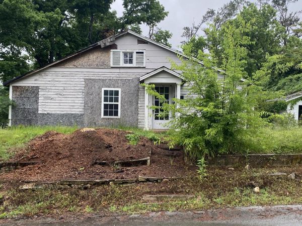 501 S Jackson Street, Ripley, MS 38663