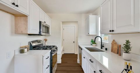 5112-5114 Gordon Dr, Sacramento, CA 95824 Photo