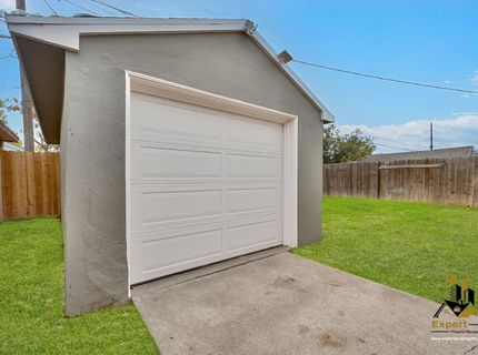 5112-5114 Gordon Dr, Sacramento, CA 95824 Photo