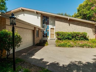 9023 Pinewood Drive, Dallas, TX 75243