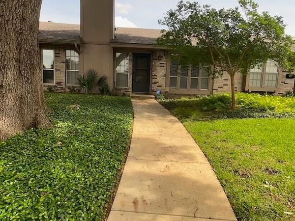 7520 Highmont Street, Unit 29, Dallas, TX 75230