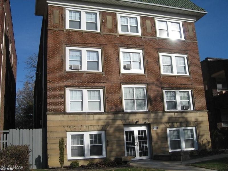 14814 Clifton Boulevard, Unit 407, Lakewood, OH 44107 Photo 1