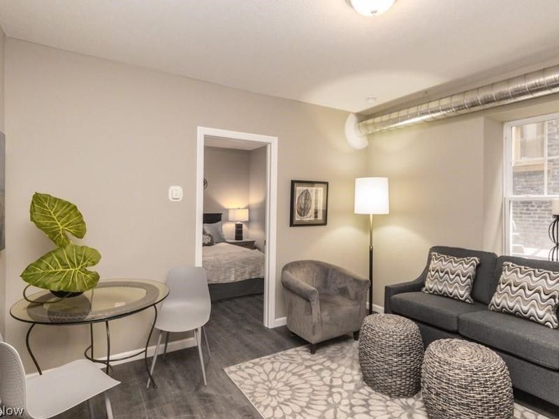 14814 Clifton Boulevard, Unit 407, Lakewood, OH 44107 Photo 5