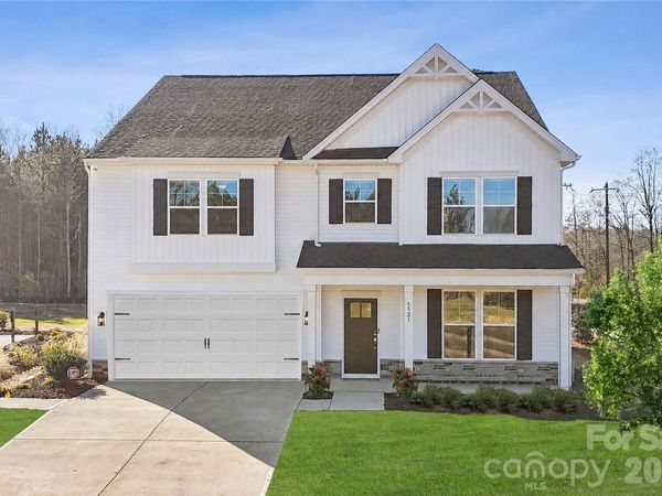 6521 Alanbrook Road , Charlotte, NC 28215