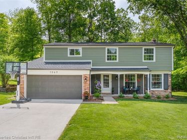 1069 Grace Court , Northville, MI 48167