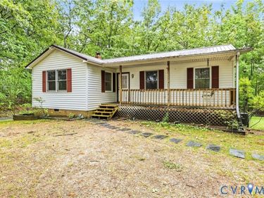 3220 Greenway Road , Gladstone, VA 24553