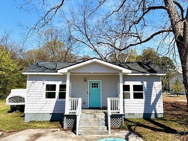 1086 Barton Street NW, Conyers, GA 30012