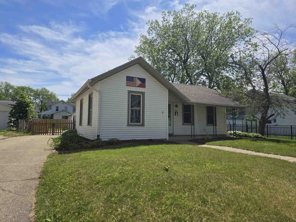 412 N Chatham Street, Janesville, WI 53548