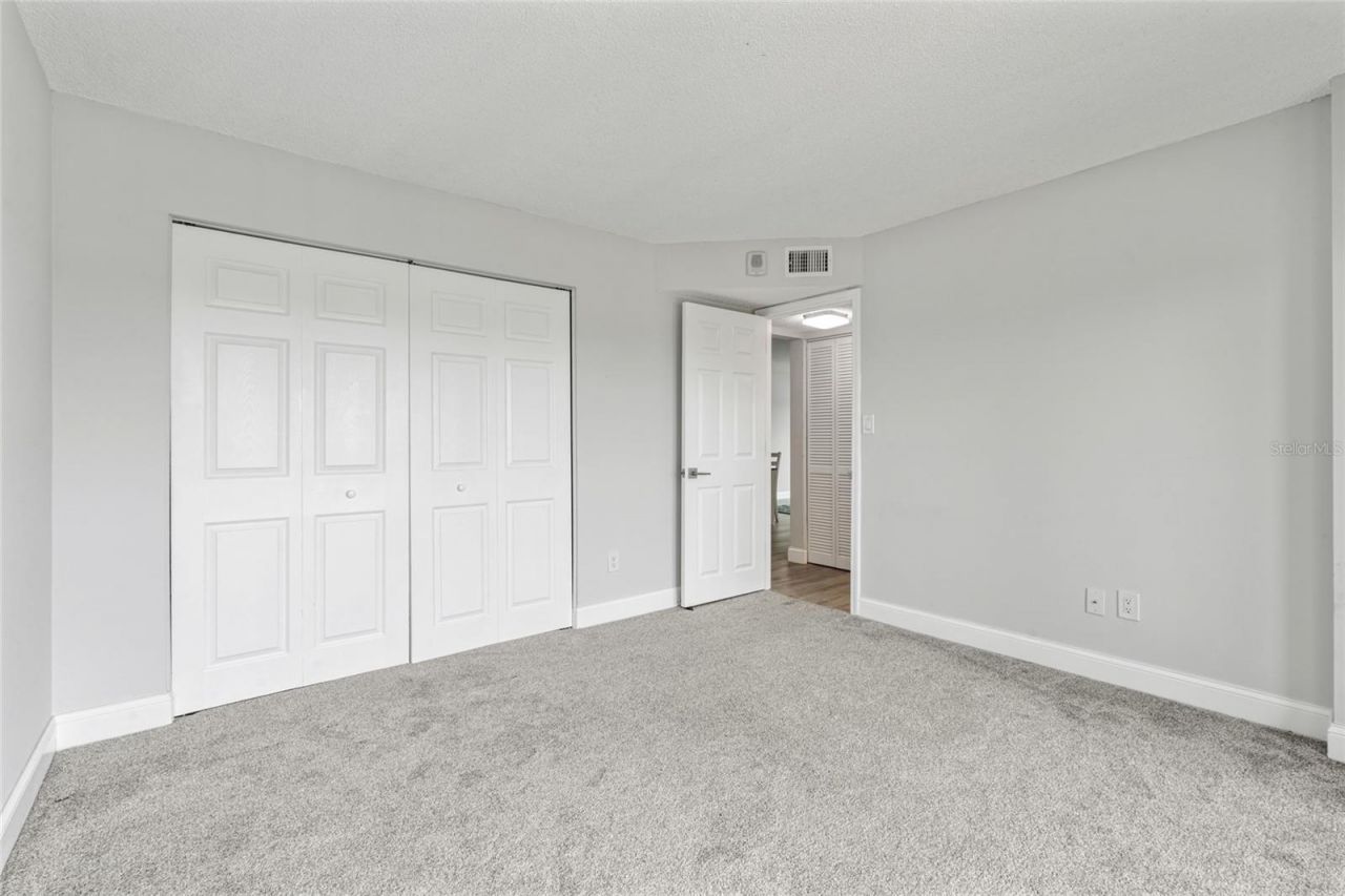 51 Island Way, Unit 411, Clearwater Beach, FL 33767 Photo