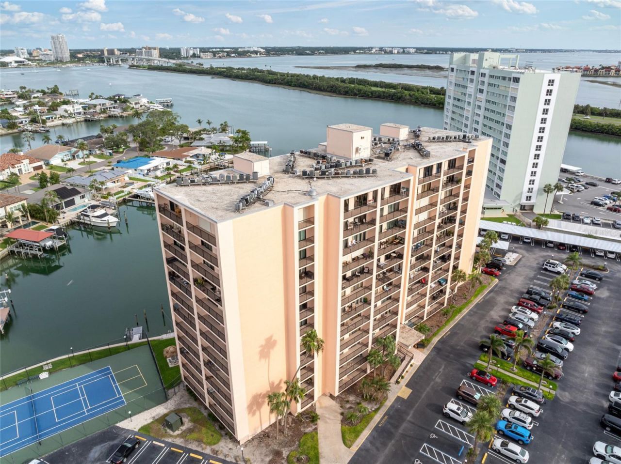 51 Island Way, Unit 411, Clearwater Beach, FL 33767 Photo