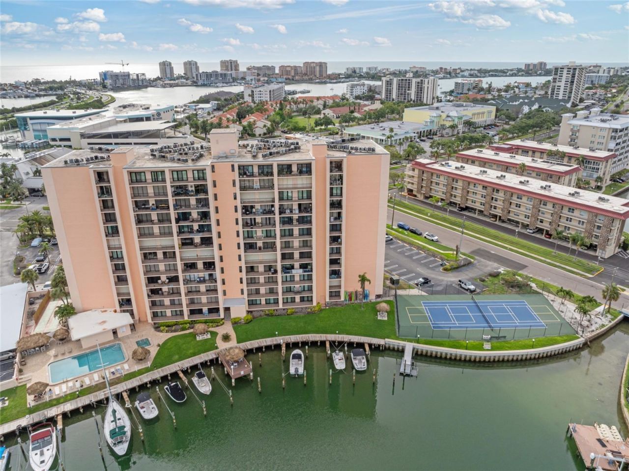 51 Island Way, Unit 411, Clearwater Beach, FL 33767 Photo