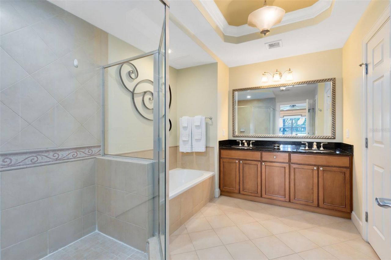 1360 Centre Court Ridge Drive, Unit 201, Reunion, FL 34747 Photo