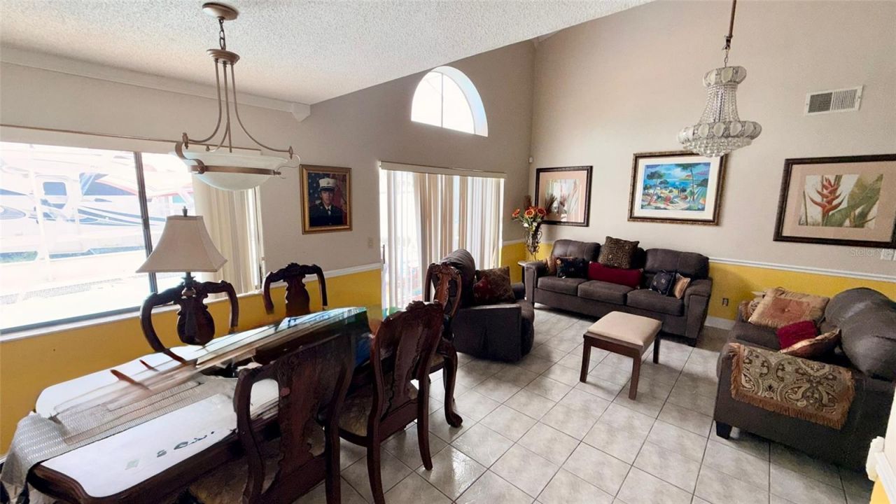 187 Pinewood Circle, Kissimmee, FL 34743 Photo