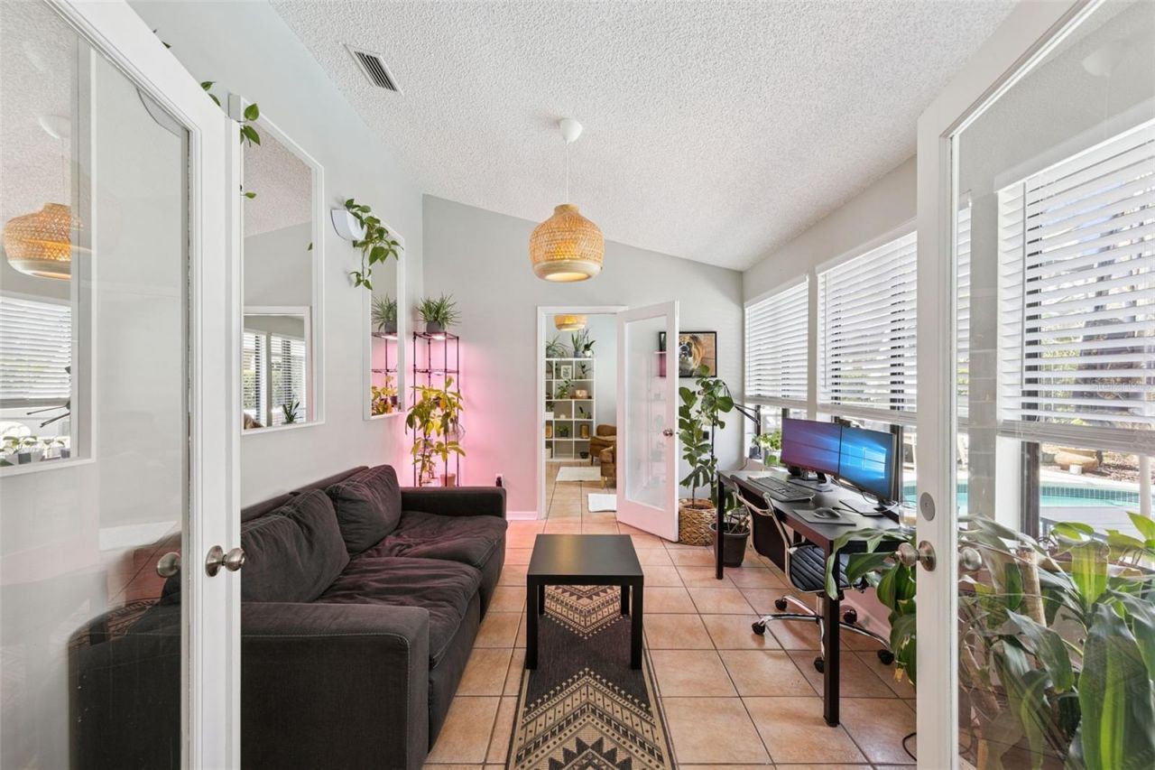 8617 Amber Oak Court, Orlando, FL 32817 Photo