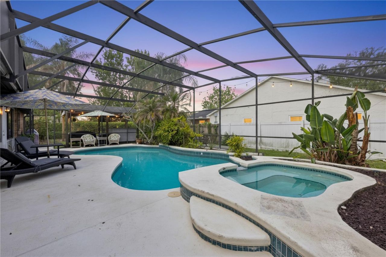 8617 Amber Oak Court, Orlando, FL 32817 Photo