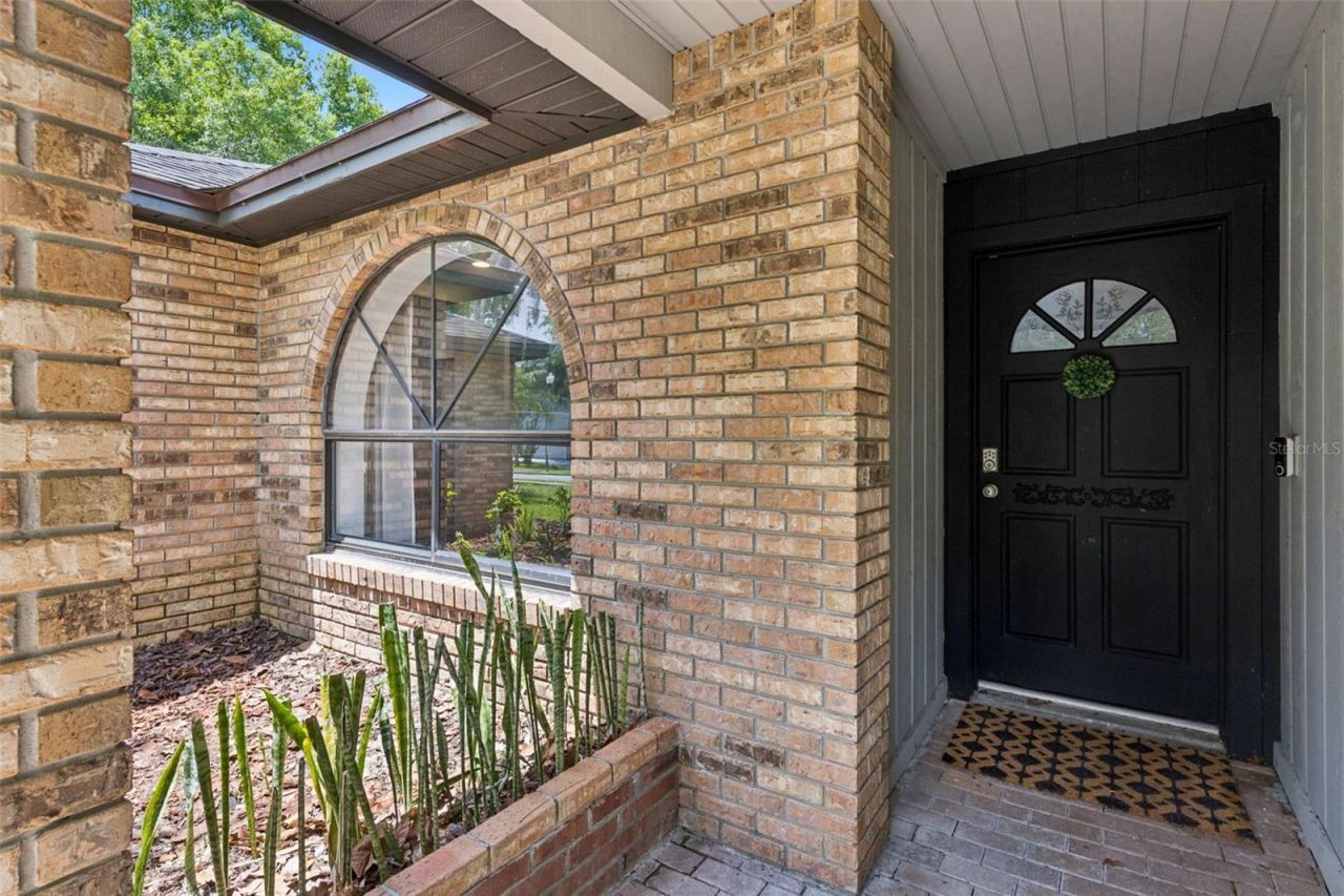 8617 Amber Oak Court, Orlando, FL 32817 Photo