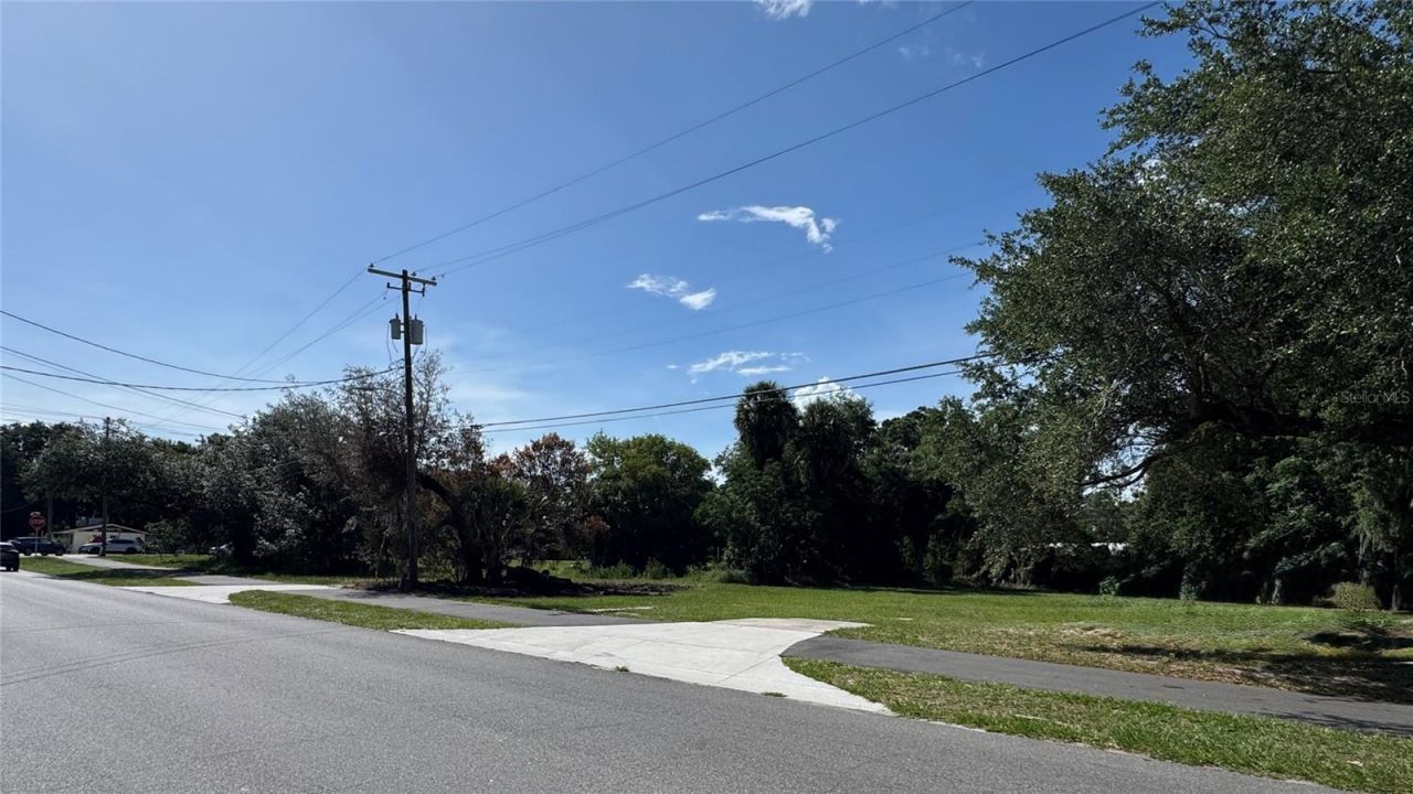 41 E Michael Gladden Boulevard, Apopka, FL 32703 Photo