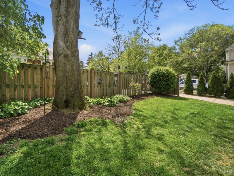 1325 Edwards Road, Cincinnati, OH 45208 Photo 38